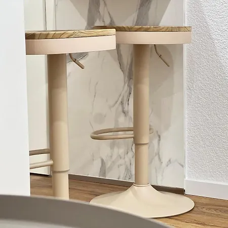 Small Apartment *